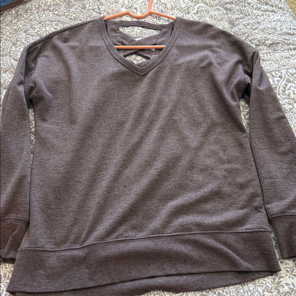 Women’s Medium Light Purple Light Weight Sweatshirt